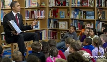 Obama em visita a escola