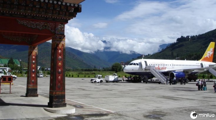 Aeroporto de Paro, Butão