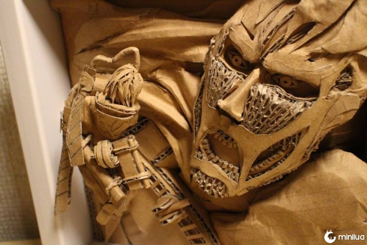 Inacreditável: Artista transforma caixas de papelão em esculturas magníficas