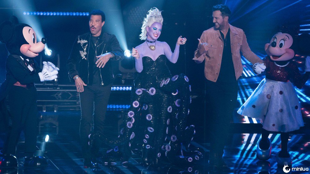 Katy Perry se transforma em Ursula para o episódio do American Idol com tema da Disney!