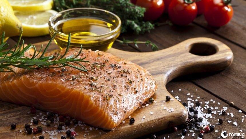 10 benefícios para a saúde de comer peixe!