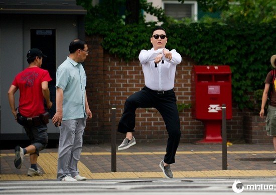 Gangnam Style Statue