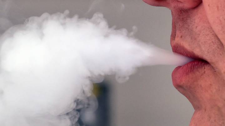 Scan revela o primeiro caso de doença pulmonar relacionada a vaping em adultos