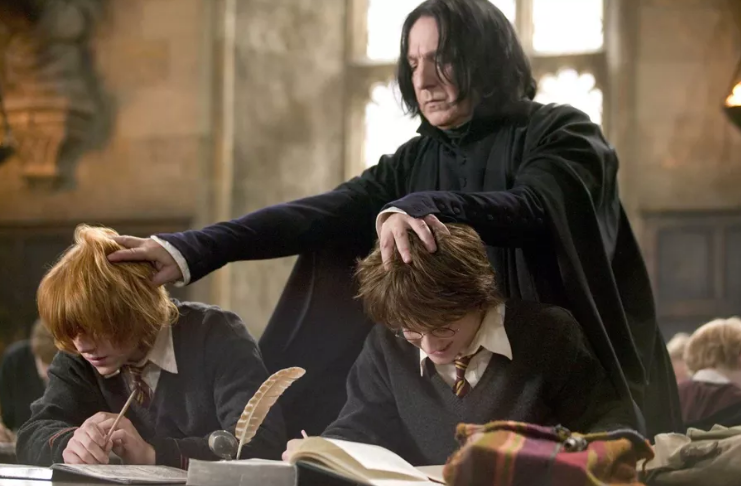 Primeiro audiolivro de Harry Potter dublado por Stephen Fry está grátis